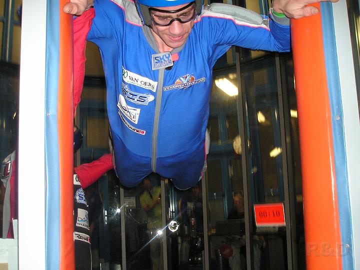 Indoor Skydive 12 augustus 2007 (38).JPG